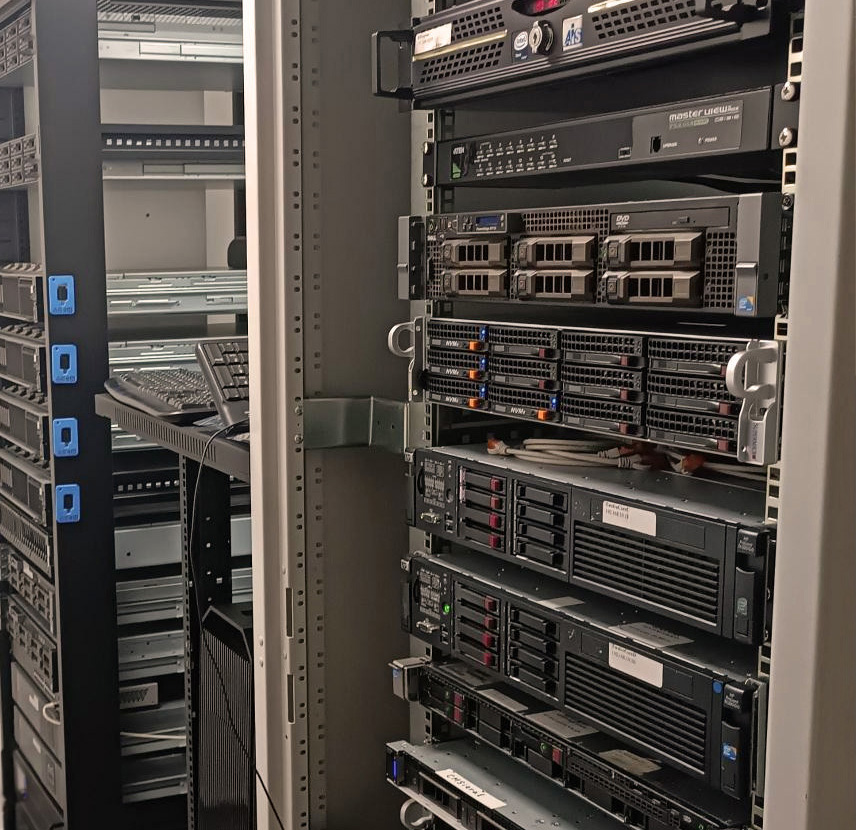 Commetric-server-room-cut-out